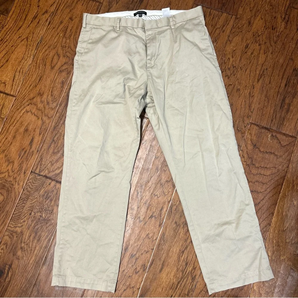Banana Republic Emerson straight fit Khaki Chinos‎